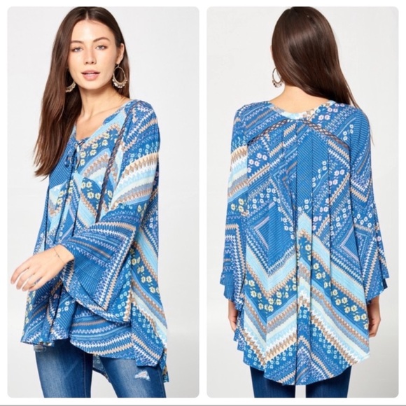 Blossom Boutique Tops - 1 LEFT! Floral Printed Bell Sleeve Women's Top